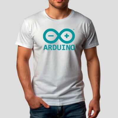 camiseta-arduino-blanca-model camiseta-arduino-blanca-model