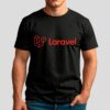 camiseta-laravel-negra-model